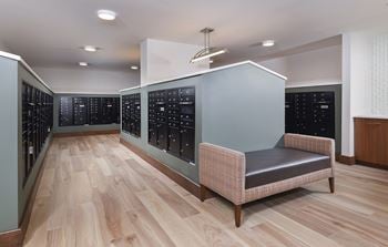 Convenient parcel/package center